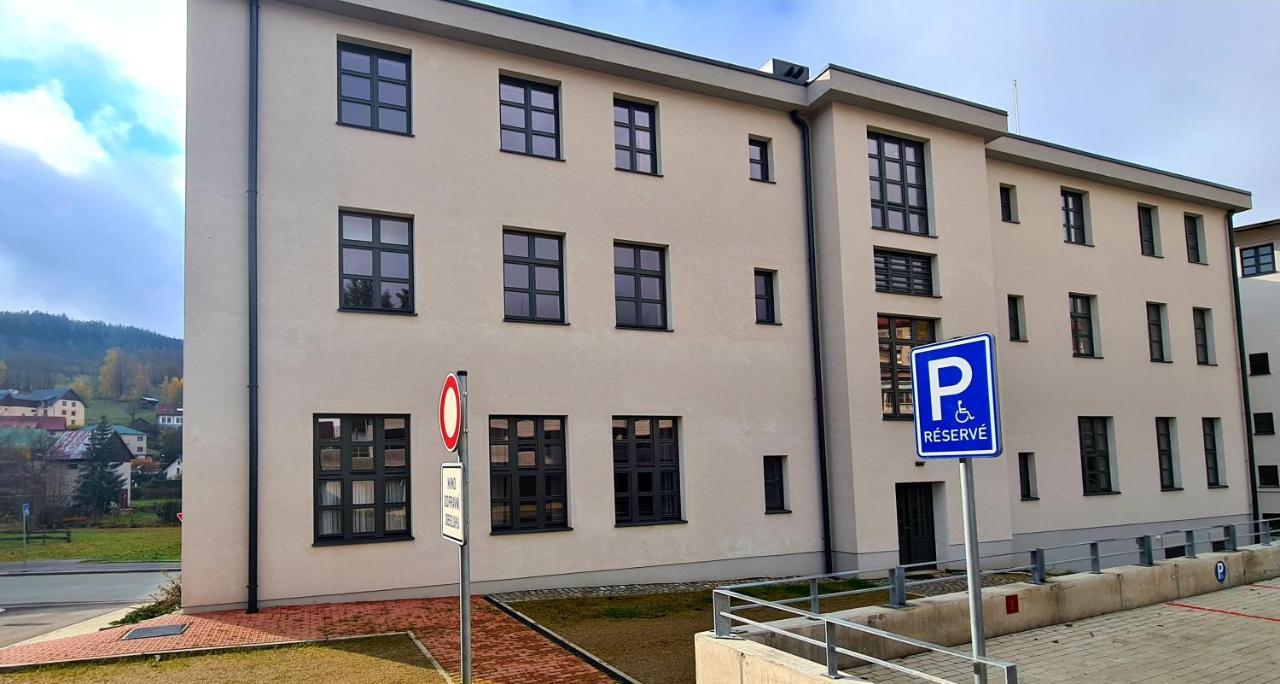 Loft Rezidence Kotel Рокицани Экстерьер фото